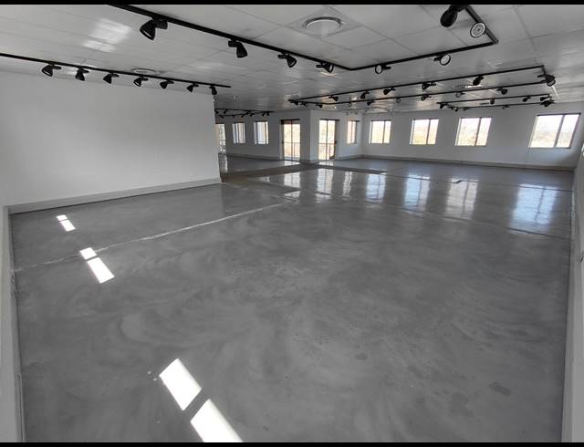 423M² OFFICE TO LET IN WOODMEAD